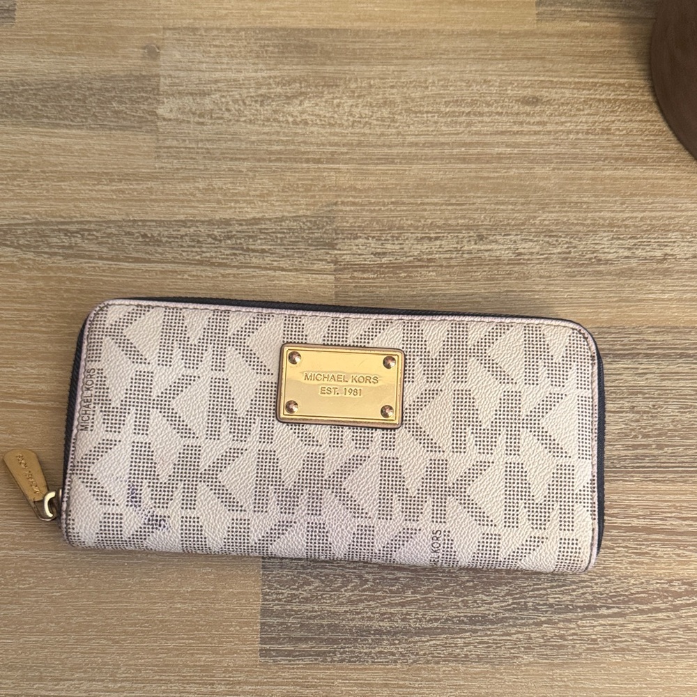 Michael Kors Beige and Gold Logo Wallet